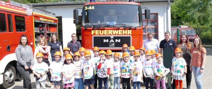 Kirberger Vorschulkinder zu Besuch bei der Feuerwehr