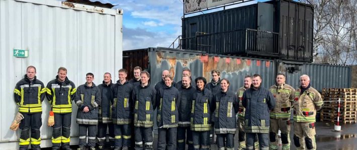 Feuer und Flamme – wertvolle Heißausbildung für Hünfeldener Feuerwehrkräfte