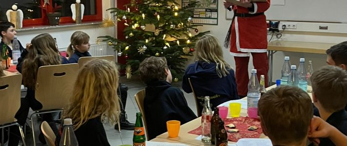 Stimmungsvolle Weihnachtsfeier bei der Jugendfeuerwehr Hünfelden Kirberg