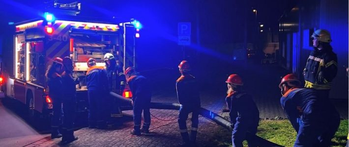 Jugendfeuerwehr Hünfelden-Kirberg trainiert Grundlagen Jugendfeuerwehr Hünfelden-Kirberg trainiert Grundlagen